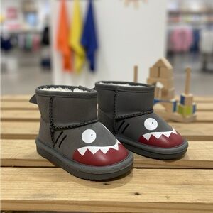 Kids Shark Face Boots - Gray and Red